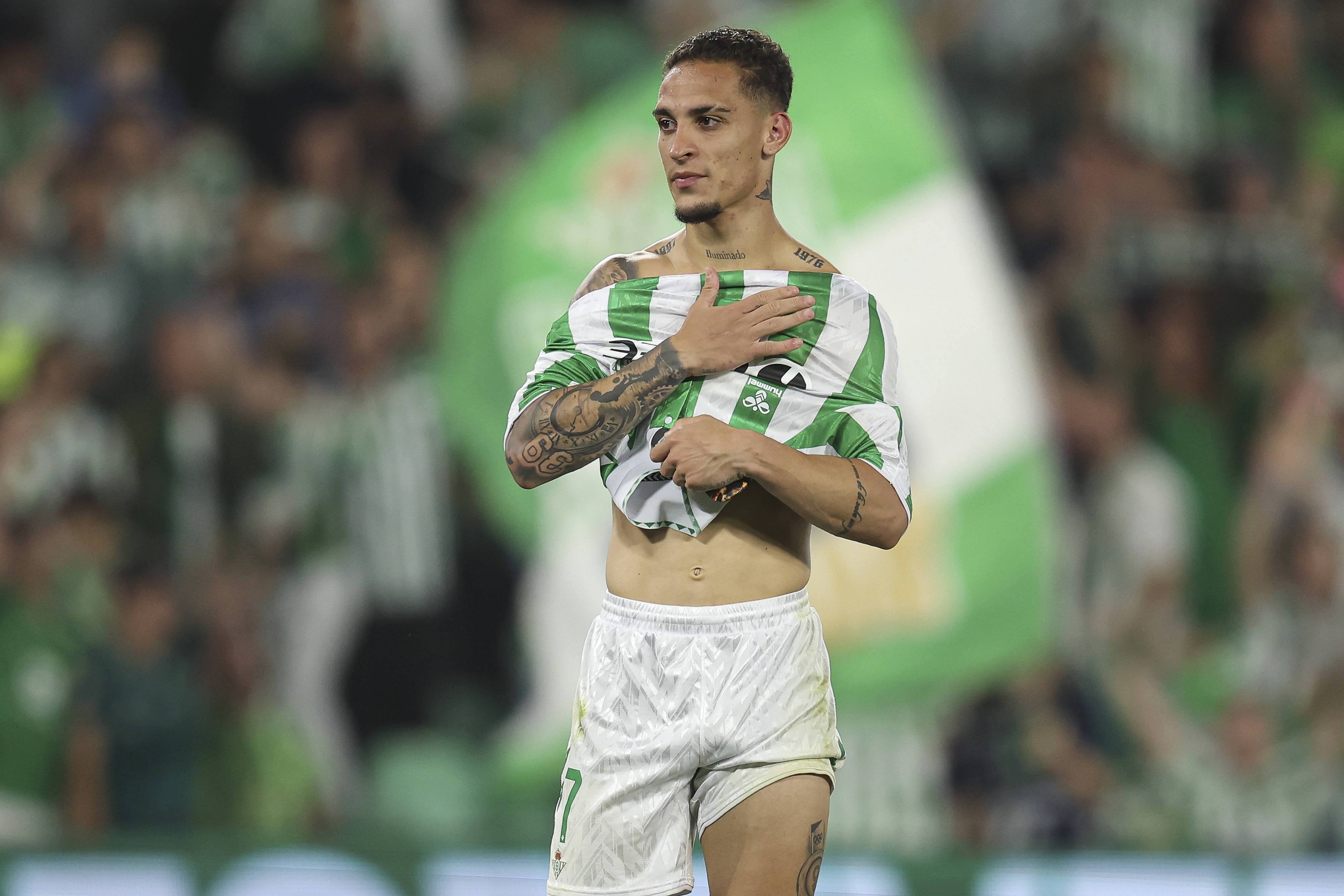 颤抖吧！阿斯：安东尼对阵莱万特将会首发 但4个月没踢球状态未知