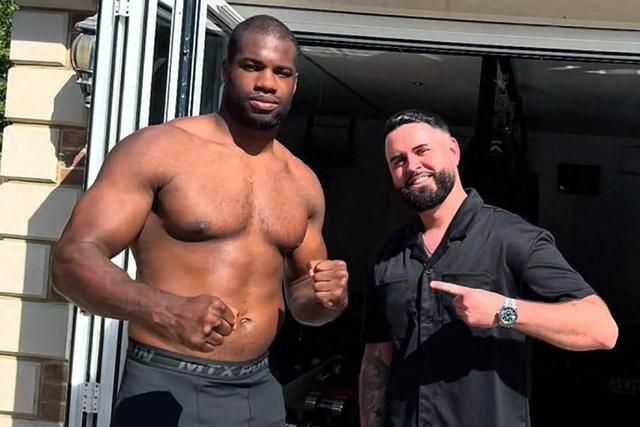 开云体育-杜布瓦愿赴德挑战卡巴耶尔，张志磊实为其复出调整赛对手|拳王|世界拳王|琼斯|WBC|比赛_新浪体育_新浪新闻